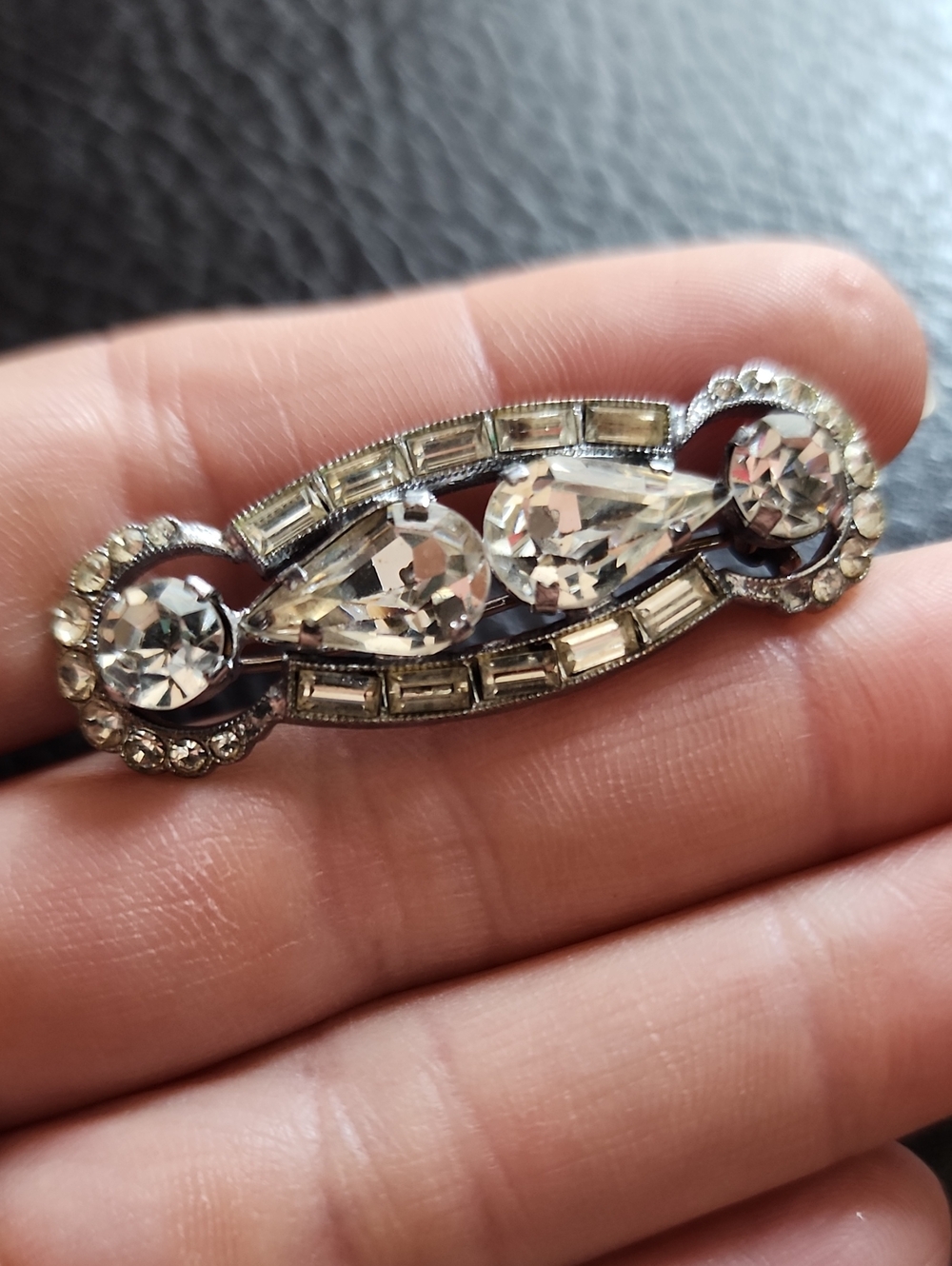 VTG Clear Crystal Bar Brooch - Women Jewelry - Picture 3 of 9